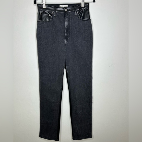 Abercrombie & Fitch Ultra High Rise Ankle Straight Jean-Black With Leather - Picture 4 of 10